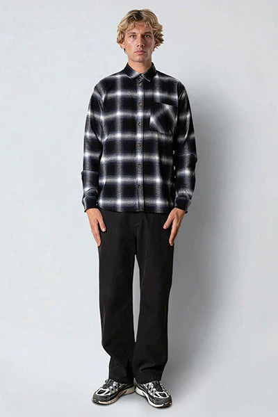 Fat Moose Forest flannel shirt Dark navy/Black check 002 – Image 2