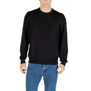 Black Long Sleeve Crewneck Sweater