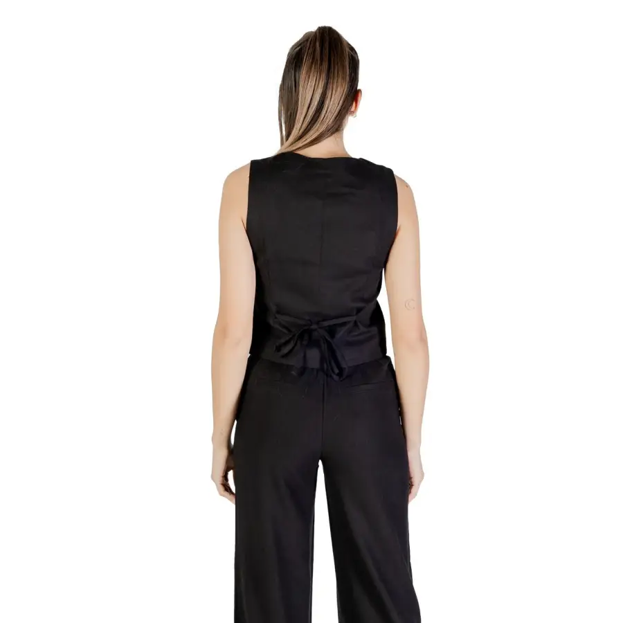 Black Sleeveless Linen Viscose V Neck Gilet with Front Pockets – Image 3