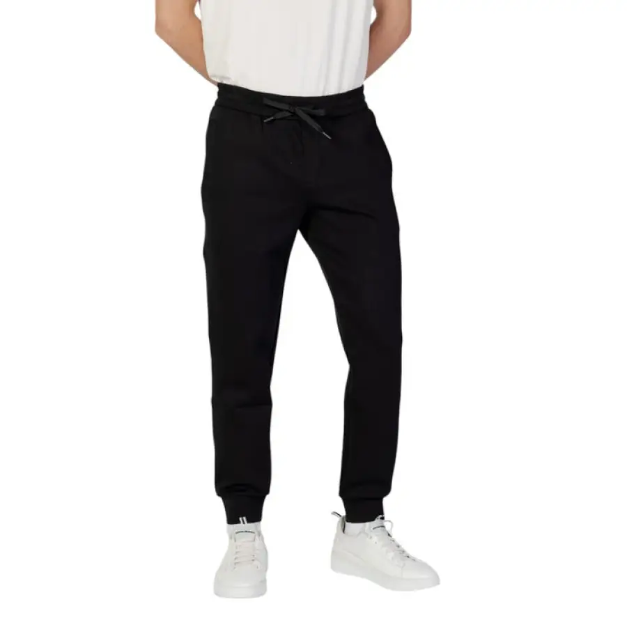Armani Exchange Hommes Pantalon à lacets uni noir – Image 3