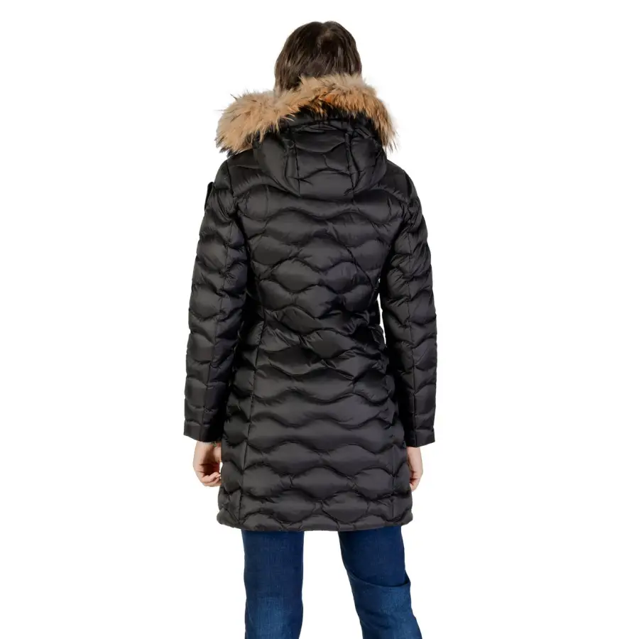 Blauer Women Black Long Zip Jacket with Turtleneck and Hood (Veste longue zippée avec col roulé et capuche) – Image 3