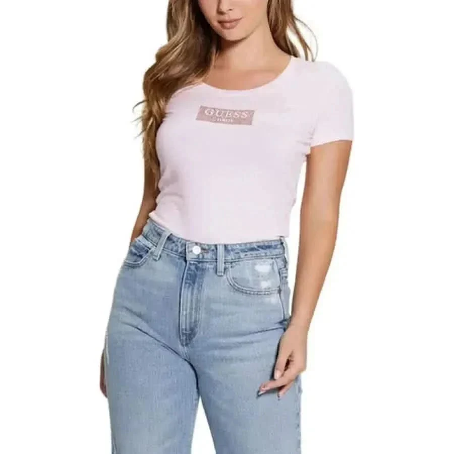 Guess - T-shirt à col rond imprimé rose pour femmes pour le printemps et l'été